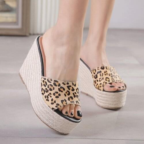 2021 Summer Women Slippers Sexy Leopard High Heels Wedges Peep Toe Women Sandals Party Wedding Fashion Slides Woman Shoes