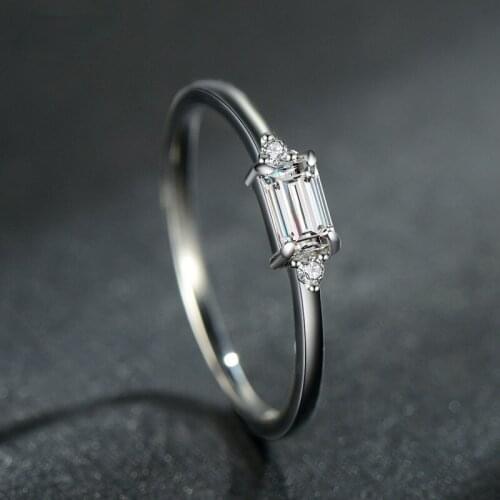 Simple Gold Plated Shining CZ Crystal Ring Resplendent Square Shape AAA Zircon Ring Fashion Women Wedding Engagement Jewelry