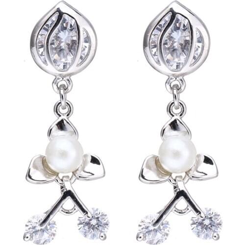 Bettyue Fashion Design X shape And Pearls Hollow Out With Shiny Stones Cubic Zircon For Women Ingenious Earring New Trend Party