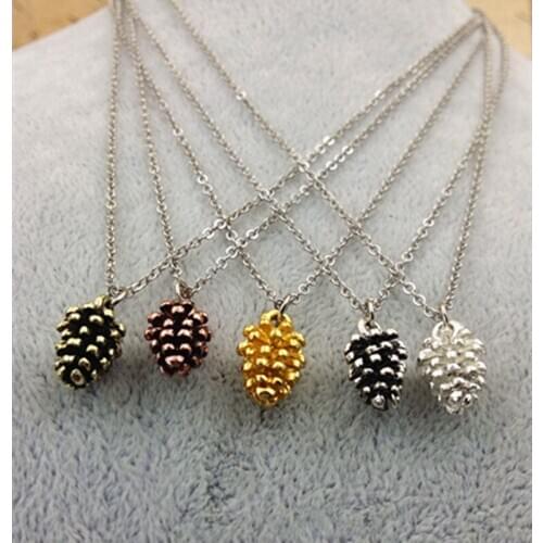 10 pieces Beautiful Christmas Tree New Year Ornaments 5 different color Cute Pinecone Pendant necklace For Women Fashion Jewelry
