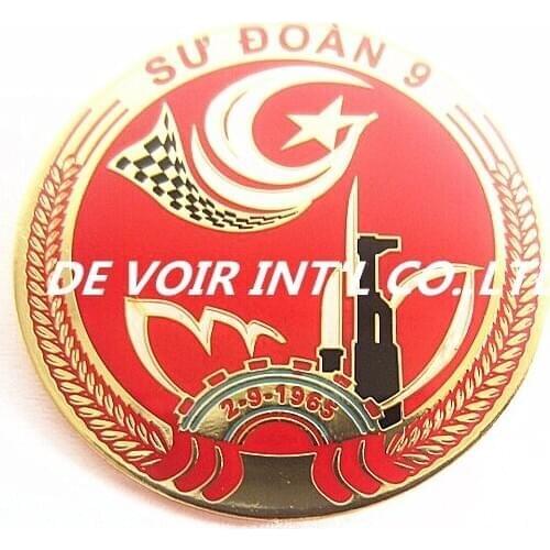 Round enamel pin with red enamel with butterfly clutch