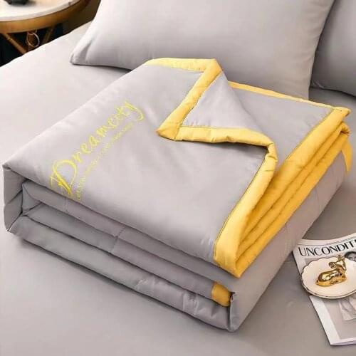 Machine Washable Summer Soft Silk Quilt Air Conditioner Cool Duvet Office Nap Quilt 110x150cm