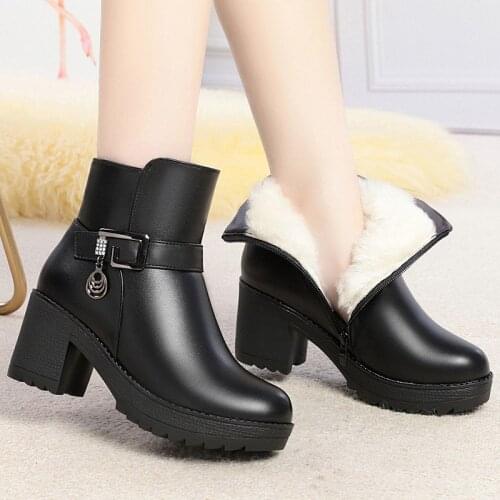 Rimocy 2021 Thicken Warm Plush Ankle Boots Women Metal Decoration Winter Pu Leather Snow Boots Woman Side Zip Platform Botines