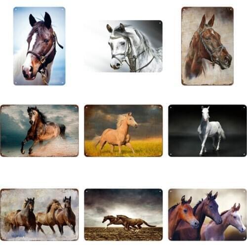 Running Horse Plaque Metal Vintage Dinosaur Wild Turkey Tin Sign Shabby Chic Decoration Poster Restaurant Plate Iron Paintings