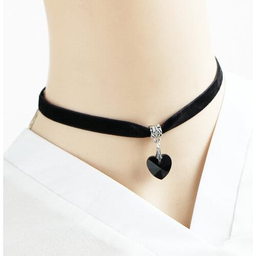 New Cute Black Velvet Choker Necklace For Women Heart Crystal Pendant Gothic Ribbon Chocker Necklace Female Wedding Jewelry