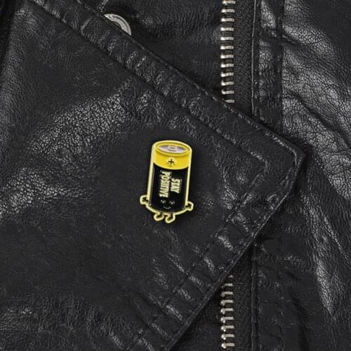 BLUELANS Multipurpose Creative Cartoon Battery Enamel Brooch Pin Unisex Denim Backpack Badge Jewelry kleding accesoires 2020