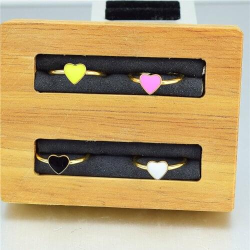 Love Enamel Rings Mens and Womens Couple Jewelry Products Sweet Romantic Jewelry Enamel Charm Gold Filling