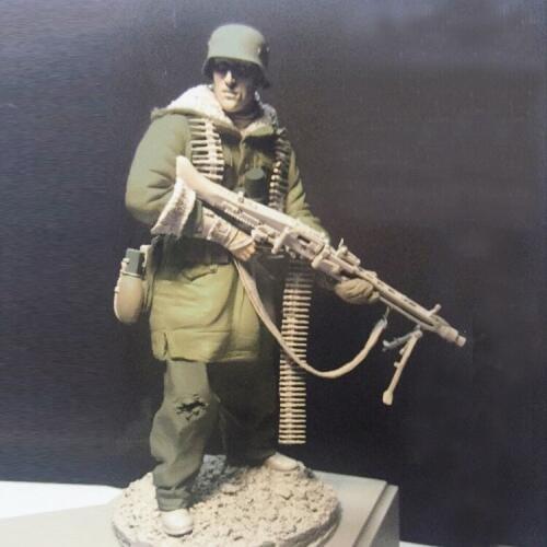 1/16 resin figure soldier model World War II Kolding Kharkiv battle line soldier gk hand to do white mold 88