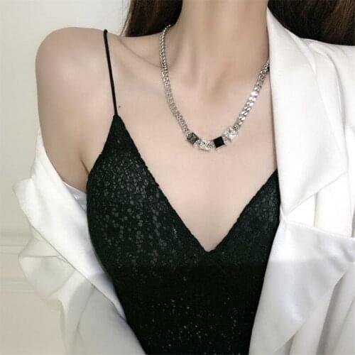 Origin Summer French Vintage Square Geometric Rhinestone Chokers Necklace for Women Chain Metallic Asymmetry Necklace Jewelry