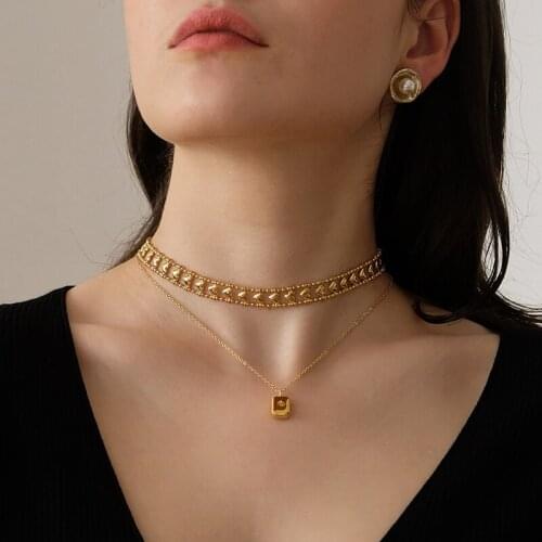 INS Paris France Elegant Retro Love Short Necklace Square Fashion Temperament Personality Clavicle Chain Necklace Female