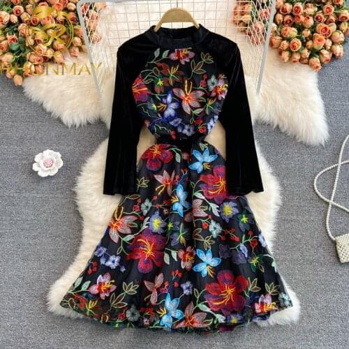 Women Winter Luxury Floral Embroidery Mesh Dress Female Velvet Robe Femme High Quality Vintage Designer Party Vestidos
