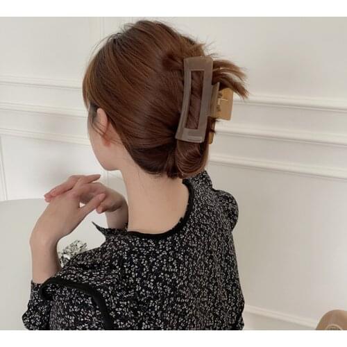AOMU 2021 Trendy Elegant Coffee Color Acrylic Large Hair Claw Vintage Transparent Head Hair Clip Headdress for Women Gift