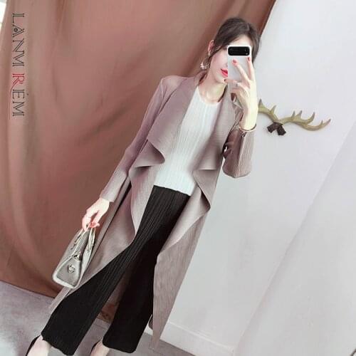 LANMREM Summer Autumn Pleated Jacket Coat New Fashion Temperament Long Length For Women Loose Large Size Cardigan Outwear 2D1612