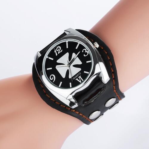 Vintage Cool Design Rock Punk Style Skull Watches Men Leather Band Square Dial Retro Rivets Bracelet Quartz WristWatch Mens Gift