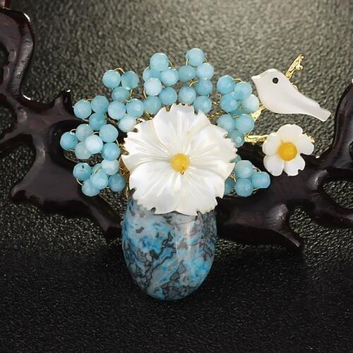 FARLENA Jewelry Baroque Style Handmade Stone beads Bouquet Boutonniere Vintage Natural Shell Crystal Brooches for Women