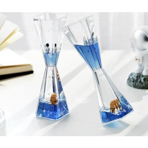 Creative Spaceman Astronaut Floating Liquid Oil Acrylic Hourglass Liquid Visual Movement 3 min Hourglass Timer Home Decoration