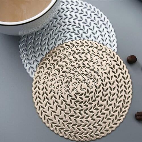 4pcs 10cm PVC Hollow Insulation Coaster Pads Heat Resistant Placemats For Dining Table Bowl Mats Home Wedding Christmas Decor