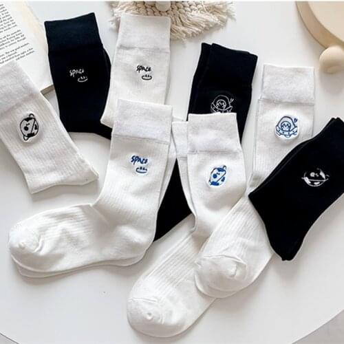 Casual Fashion Solid Black White Socks Cartoon Embroidery Cute Woman Socks Harajuku Streetwear Hip Hop Skateboard Cotton Socks