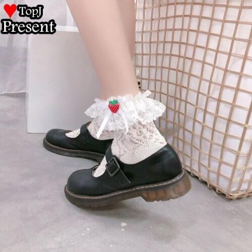 Women Sweet Retro Lace Socks Lolita Frilly big Ruffle Cotton Princess Socks Girls Harajuku Comfortable strawberries Socks