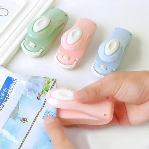 Portable Bag Clips Handheld Mini Electric Heat Sealing Machine Impulse Sealer Seal Packing Plastic Bag Food Clip Sealing Machine
