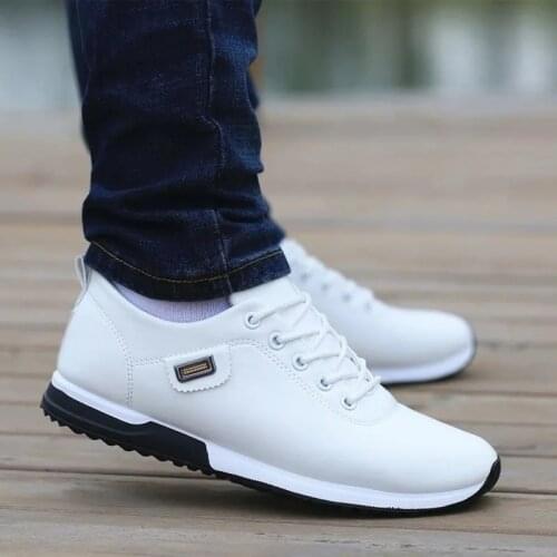 2021 Stylish Boys White Pu Shoes Fashion Leisure Plus Size Mens Pu Sneakers Wear Resitant Non-Slip Mans Sneakers