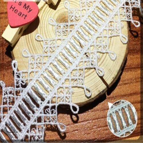 Water-soluble lace embroidered lace 4.5cm double-sided staircase polyester embroidery lace barcode