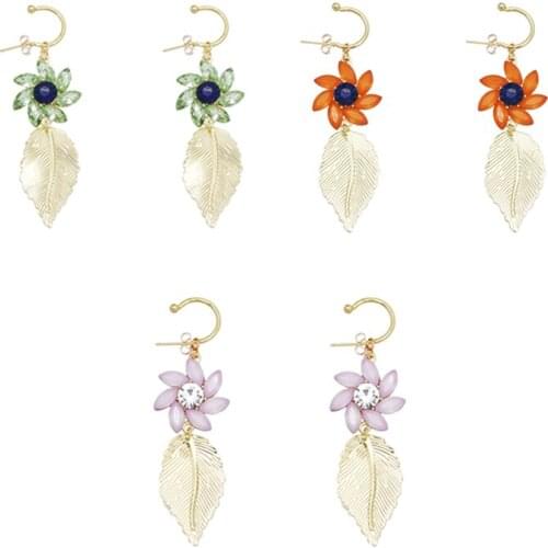 European and American Trend New Leaves Pendant Earrings Ladies Rhinestone Color Earrings Wild Trend Earrings Accessories