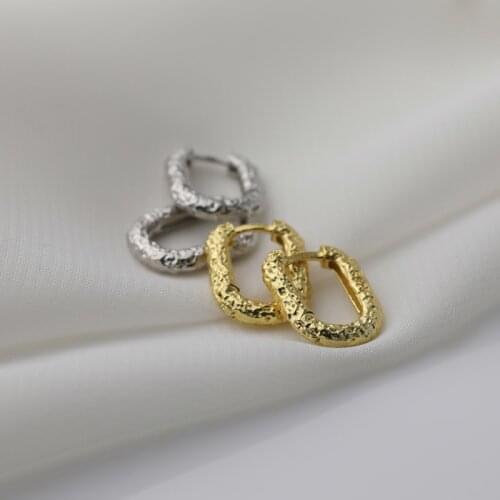 WTLTC Ladies Small Hammered U Shaped Hoop Earrings Simple Bump Textured Earrings Hoops Personality Geometric Tiny Earrings INS