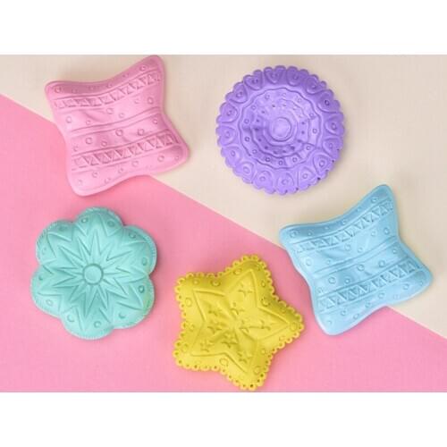 Home Accessories Figurines Miniature Figurine Resin Horse Miniatures Figure for Decorations Fairy Figures Animal Mushroom Garden