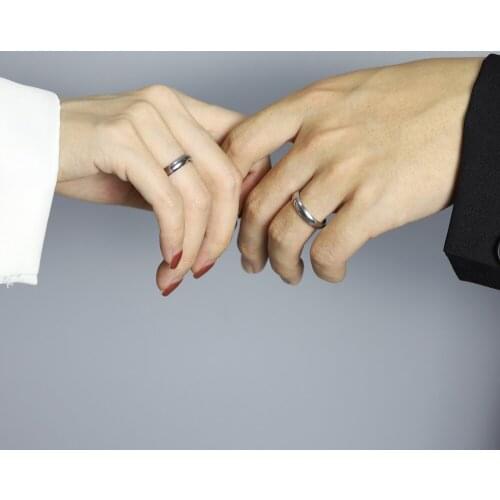 Hot Sale Fashion Simple Temperament Stainless Steel Ring for Girl Women Men Couple In Wedding Gift Jewelry Wholesale Size 6-10