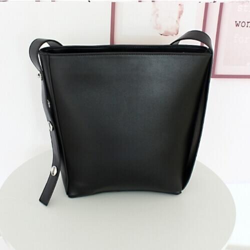 Cartoon Ladies Embroidered Creative Pu Leather Crossbody Handbags Shoulder Bag Women Fashion Zipper Big Capacity Bucket Bags