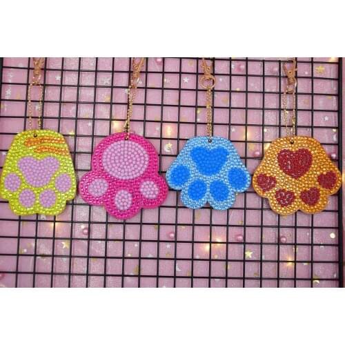 4Pcs DIY Full Drill Diamond Painting Keyring Cartoon Cat Bear Paw Keychain Round Shiny Key Chain Jewelry Handmake Gifts YSK10
