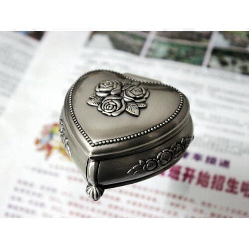 Fashion European Style Metal Jewelry Case Zinc-aloy Trinket box Christmas Gift Packing Necklace Package jewelry display Z020