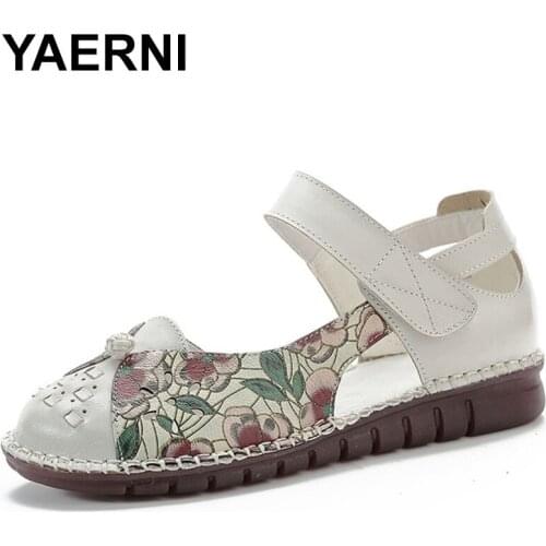 YAERNI Summer Flat Sandals Women Casual Mother Shoes Black & Rad Slip On Female Summer Shoes Flat Sandals For Woman
