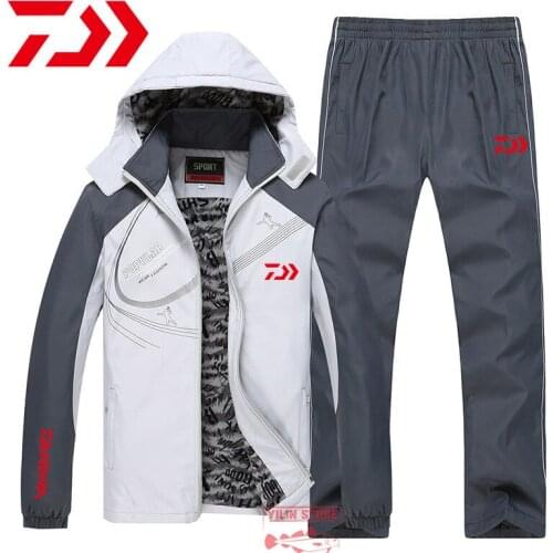 Daiwa Fishing Suit Men Women Autumn Outdoor Fishing Jacket Suit Winter Plus Velvet Fishing Clothing Hooded Sports Hiking Jacket