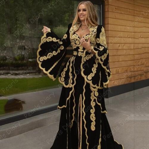 Traditional Vestidos Arabic Morocco Velvet Evening Dresses Flared Sleeves Applique Split Prom Dress robe de soirée 2021