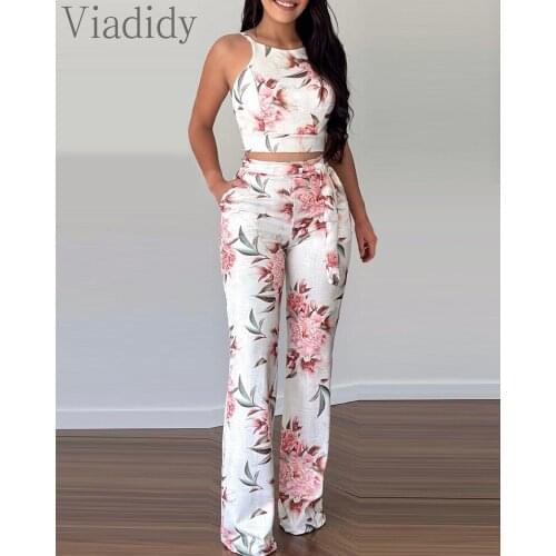 Women 2pcs Set Floral Print Cami Top and High Waist Flare Pants with Belt