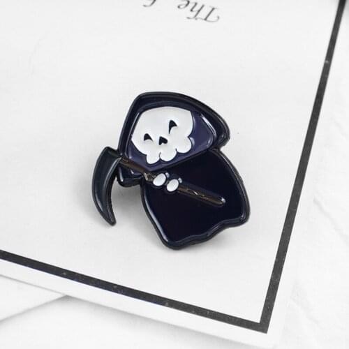 Halloween Skeleton Series Brooch Black Gown Ghost Skull Axe Skull Coffin Enamel Pins