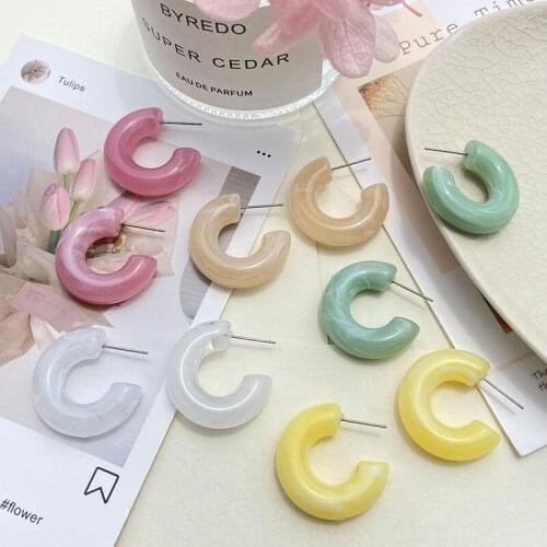 Sweet Macaron Colorful C-Shaped Drop Earrings Korean Style Resin Geometric Earrings for Women Ladies Party Fashion Jewelry