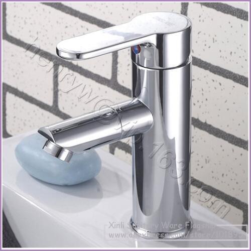 L16307 - Luxury 360 Degree Turn Basin Faucet Deck Mounted Hot & Cold Water Mixer