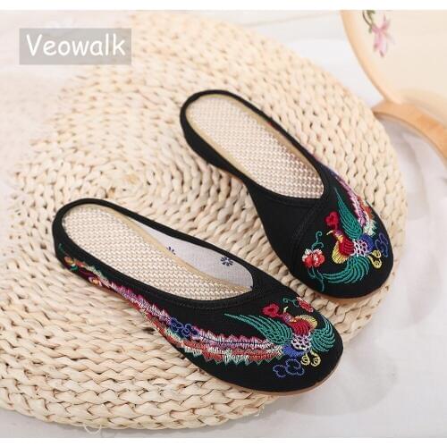 Veowalk Phoenix Embroidered Women Cotton Close Toe Flat Slippers Comfortable Summer Slides Handmade Retro Ladies Summer Shoes