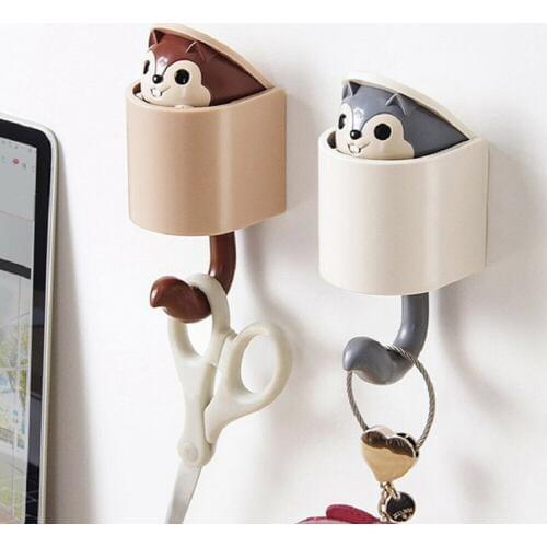 1PC Adhesive Wall Hooks Cartoon Cute Squirrel Hooks Seamless Hanging Hook Decorative Home Decor Wall Hook Home Storage Hook PI