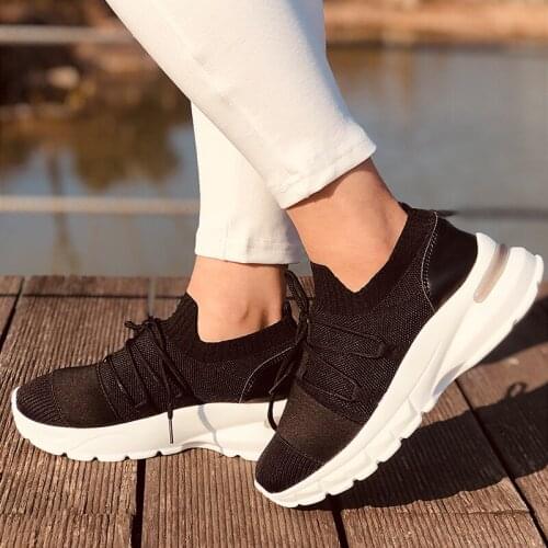 Spring Sneakers Mesh Knitted Casual Womens Shoes Lace up Ladies Vulcanized Shoes Breathable Comfort Trainer Wlaking Footwear