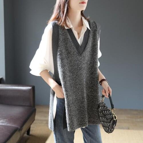 2021 Women Sweater Vest Spring Autumn New Korean Warm Womens V-neck Knit Long Vest Grey Pullover Sleeveless Waistcoat Y672