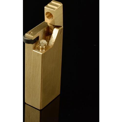 Retro Heavy Armor Solid Brass Lighters Flame Trench Kerosene Oil Lighter Grinding Wheel Cigarette Cigar Lighters Men Gadget