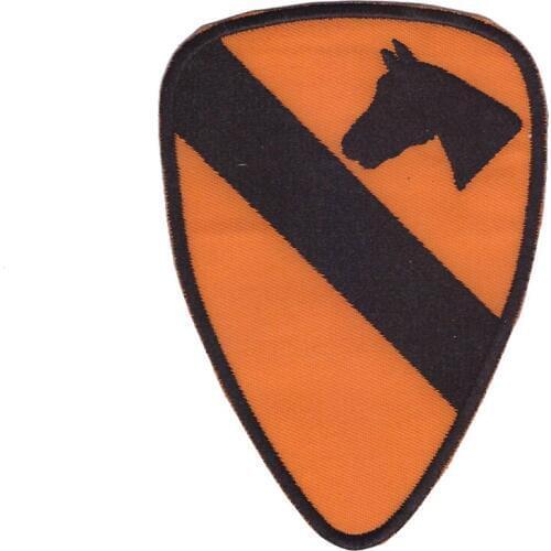 US Army Vietnam Era 1st Cavalry Color Patch Cut Edge Suitable for all kinds of clothes