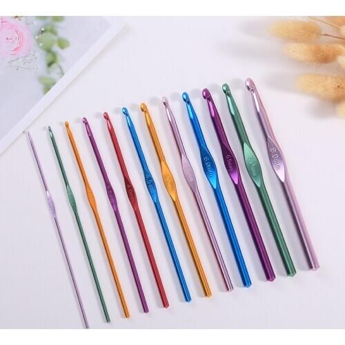 12Pc Metal Handle Crochet Needles Stainless Steel Crochet Hooks Set 2-8mm Yarn Crochet for Needles Tool DIY Craft Knit Needle