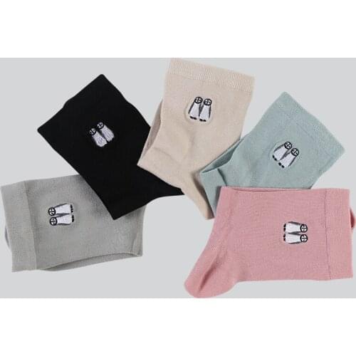 DONG AI Silk Knitted Womens Socks Tube Comfortable Spring Autumn Spun Silk Casual Sock Short Cute penguin embroidery Girl Sox