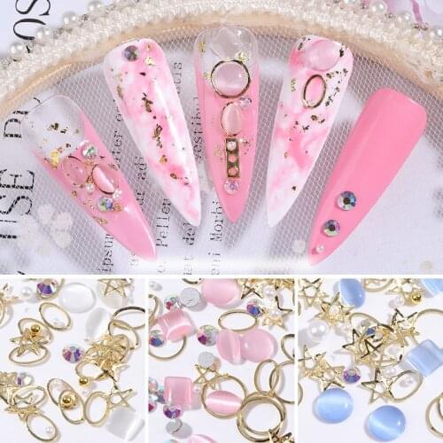 2021 New Metal Charm Nail Studs Alloy Strass 3D Decoration Hollow Gold Silver Seahorse Star Heart Round Nail Art Accessories