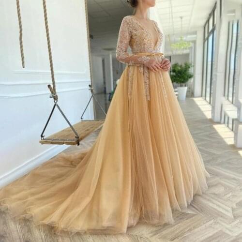 V-neck Applique Lace with Crystals Golded Long Sleeves Wedding Dress with Belt Court Train Bridal Dress vestidos gala